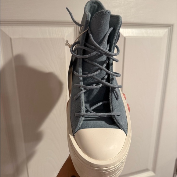 Converse Women's Blue Platform High-Top Sneakers - Picture 3 of 5
